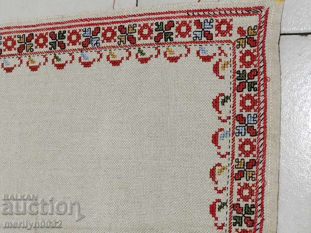 Auction Old embroidered check, tablecloth, milo, Bulgarian embroidery Auction Old embroidered check, tablecloth, milo, Bulgarian embroidery