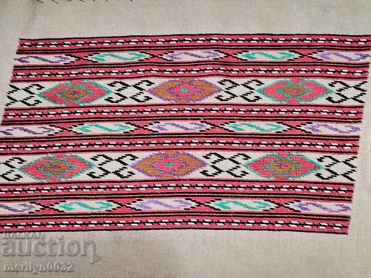 Delivery of Embroidery for pillowcase 2 pieces costume Delivery of Embroidery for pillowcase 2 pieces costume