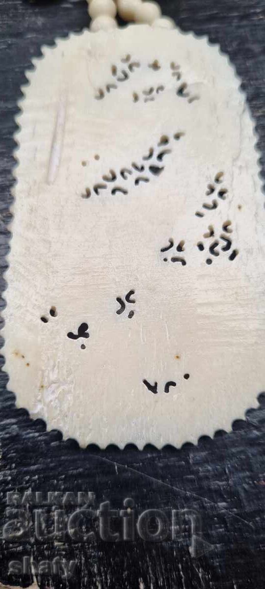 Ivory necklace. - 5 Ivory necklace. - 5