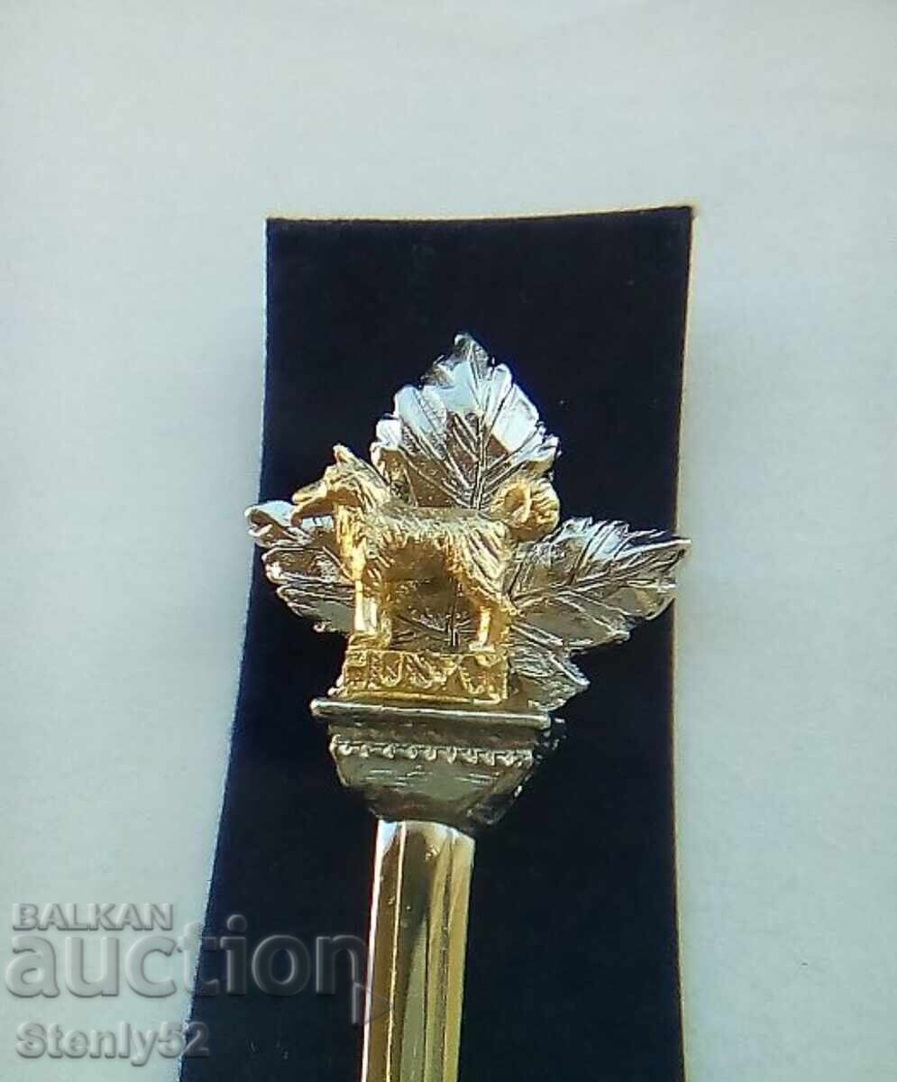 Delivery of 2 pcs. tea and coffee spoons with a bear and a dog