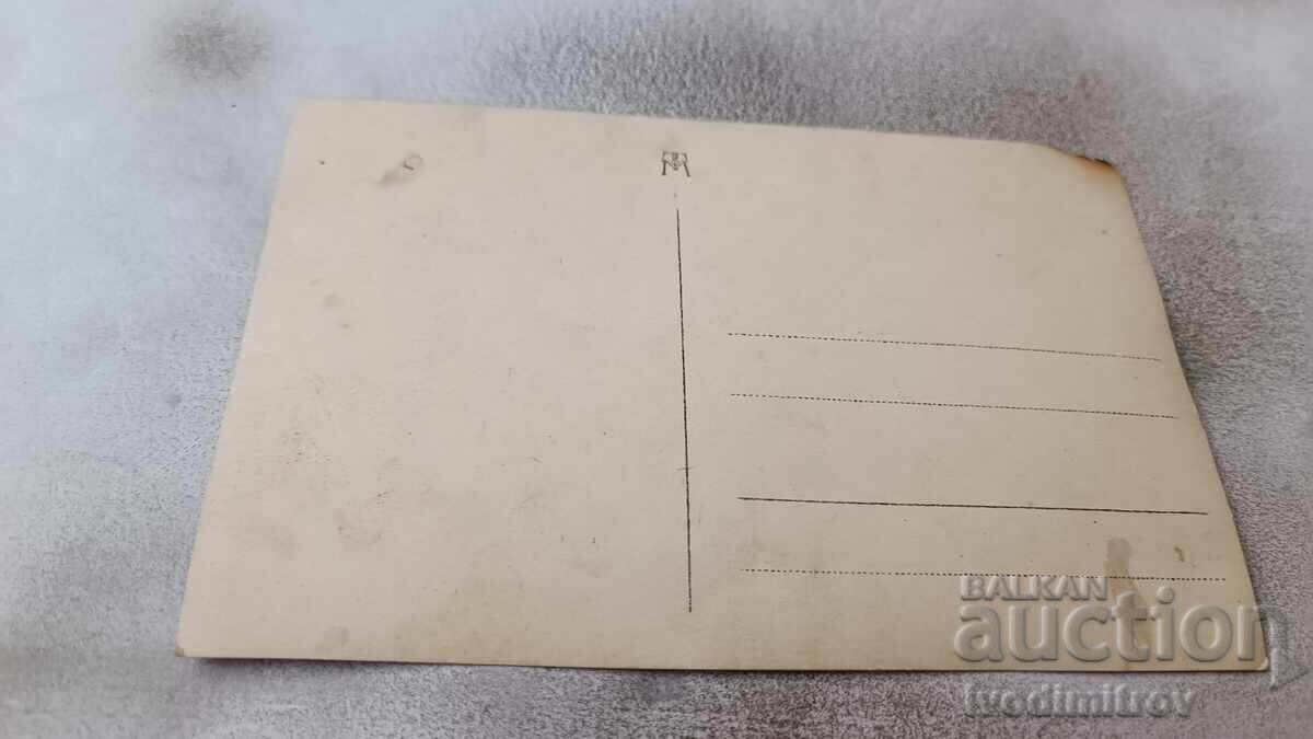 Photo Little girl sitting on a wooden bench with price 1.75 BGN | € 0.89