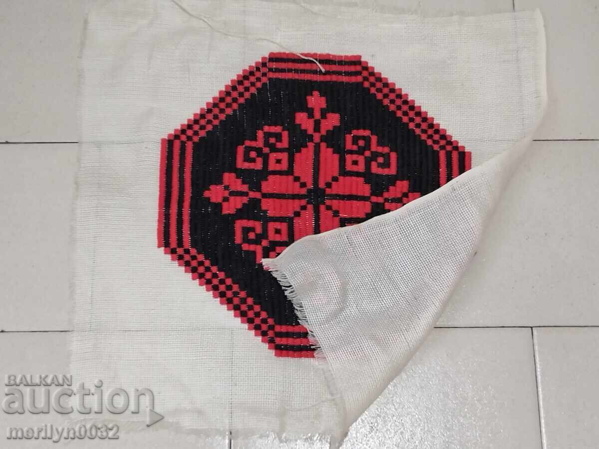 Auction Embroidery for a pillowcase costume Auction Embroidery for a pillowcase costume