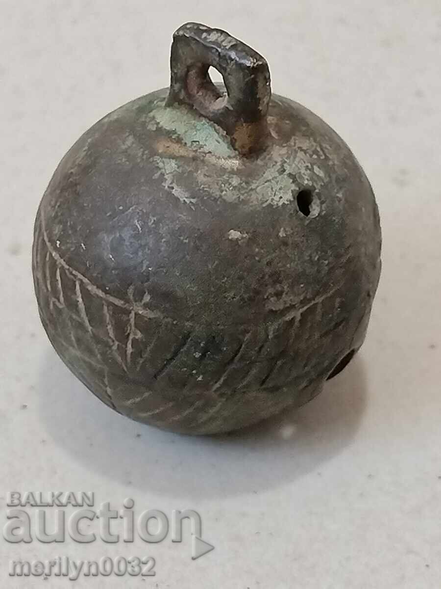 Delivery of Bronze "nut" type horse cart bell - 19th century Delivery of Bronze "nut" type horse cart bell - 19th century