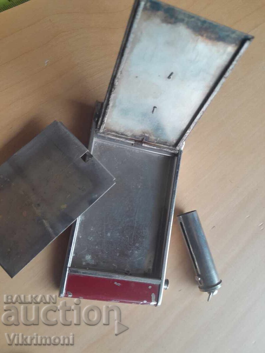 Livrarea Cutie de pudră vintage, oglindă, cutie, ruj,