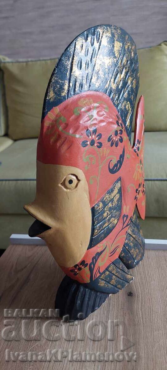 Sculptură în lemn înălțime 41 cm cu preț 35.00 BGN | € 17.90 Sculptură în lemn înălțime 41 cm cu preț 35.00 BGN | € 17.90