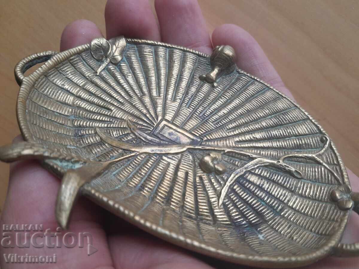 Delivery of Secession, Art Nouveau, bronze, figurative vessel Delivery of Secession, Art Nouveau, bronze, figurative vessel