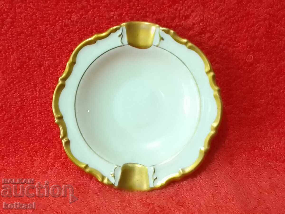 Old porcelain souvenir plate ashtray Alka Kunst gilding with price 10.50 BGN | € 5.37 Old porcelain souvenir plate ashtray Alka Kunst gilding with price 10.50 BGN | € 5.37