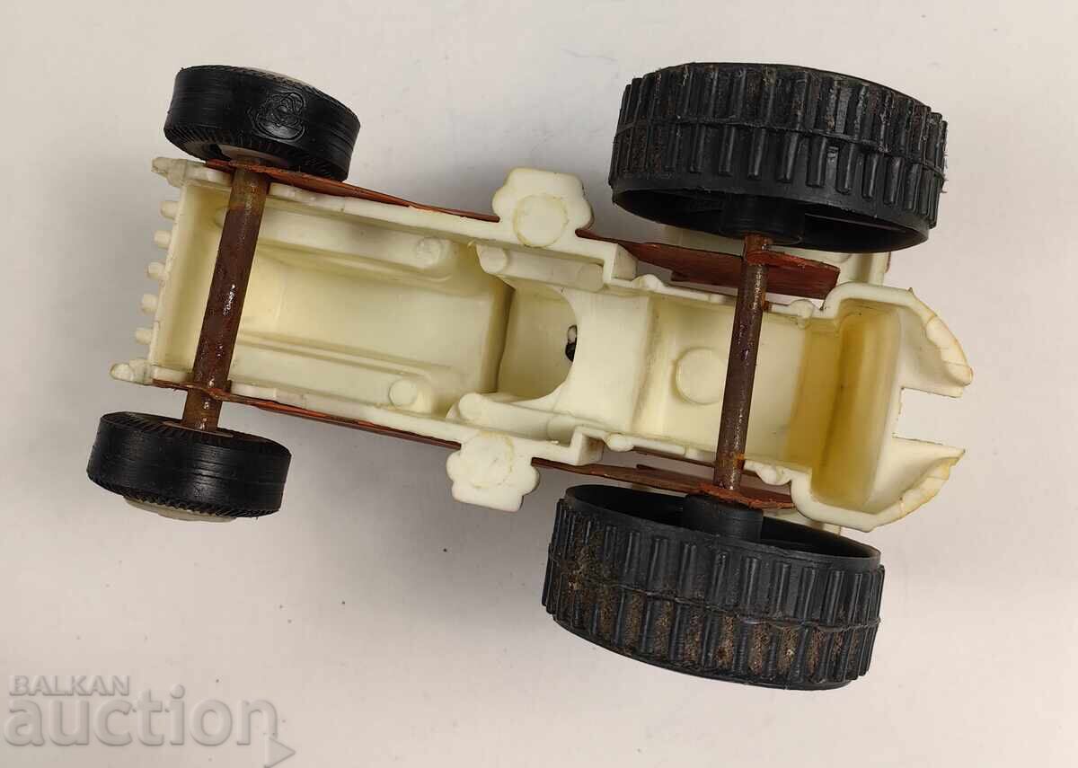 SOC TRUCK PEACE MICRO TRUCK METAL SHEET METAL TOY - 6 SOC TRUCK PEACE MICRO TRUCK METAL SHEET METAL TOY - 6