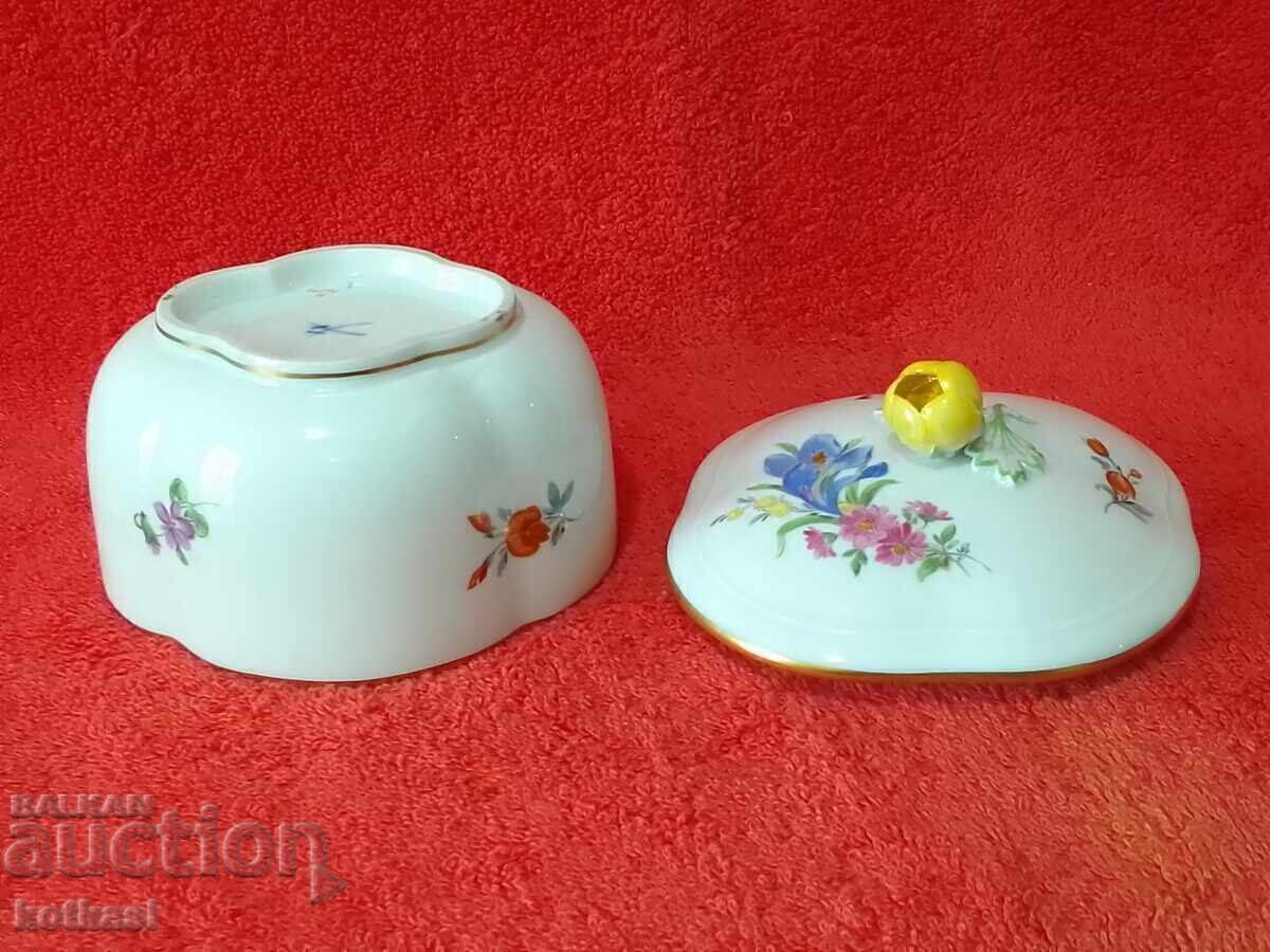 Vechi vas din porțelan Germania flori Meissen Meissen aurire - 6 Vechi vas din porțelan Germania flori Meissen Meissen aurire - 6