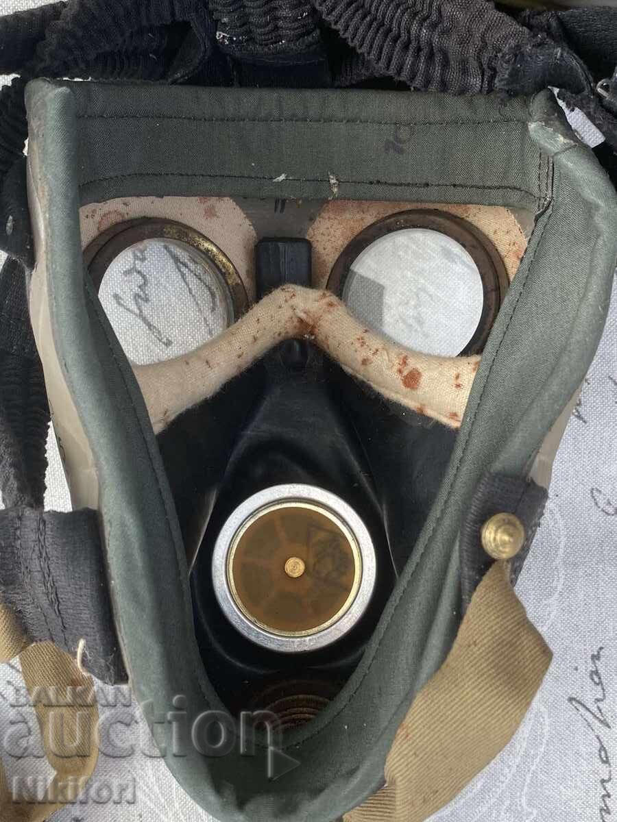Delivery of WW2 Gas Mask Romania 1939 F.M.P. Md. 35 Delivery of WW2 Gas Mask Romania 1939 F.M.P. Md. 35