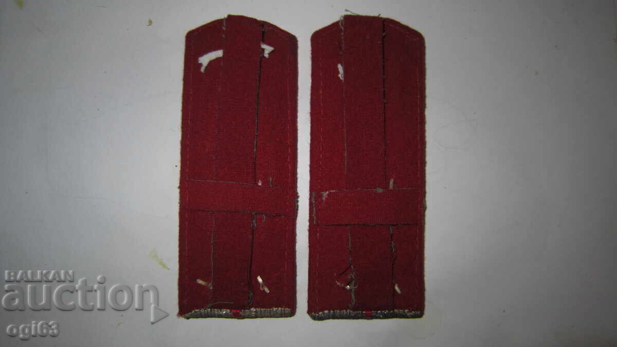 Royal epaulettes 89 with price 79.90 BGN | € 40.85 Royal epaulettes 89 with price 79.90 BGN | € 40.85