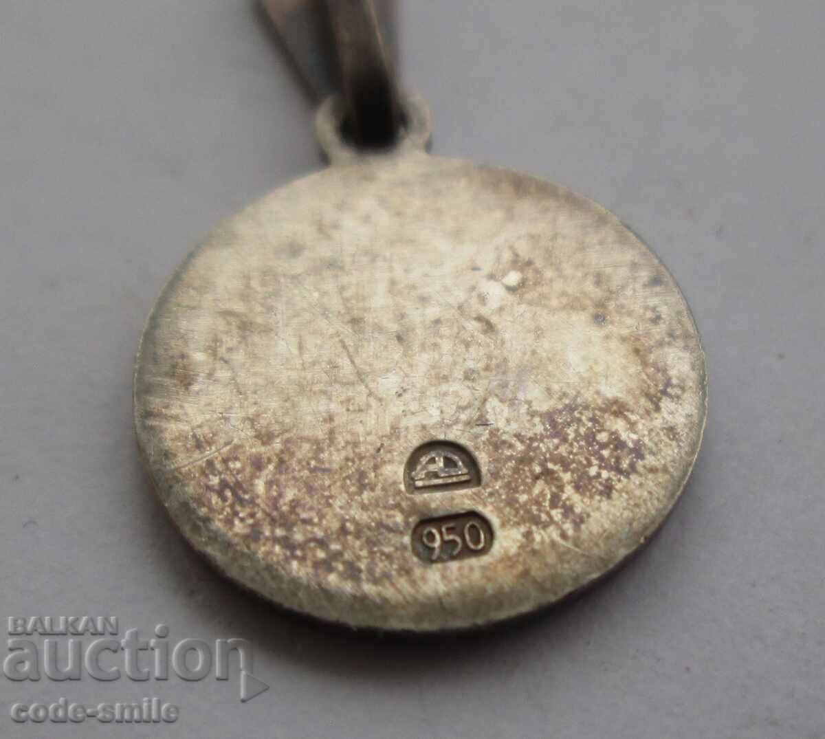 Παλιό ασημένιο μενταγιόν μετάλλιο διάφανο σμάλτο Virgin με τιμή 30.00 BGN | € 15.34 Παλιό ασημένιο μενταγιόν μετάλλιο διάφανο σμάλτο Virgin με τιμή 30.00 BGN | € 15.34