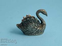 Swan figurine tsam