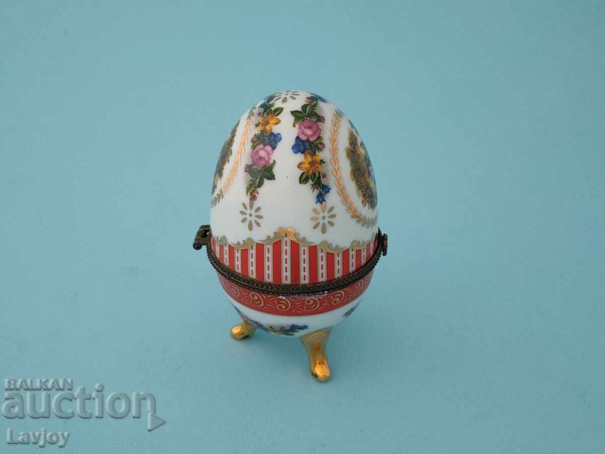 Auction Porcelain egg Romantic scene Faberge type Auction Porcelain egg Romantic scene Faberge type