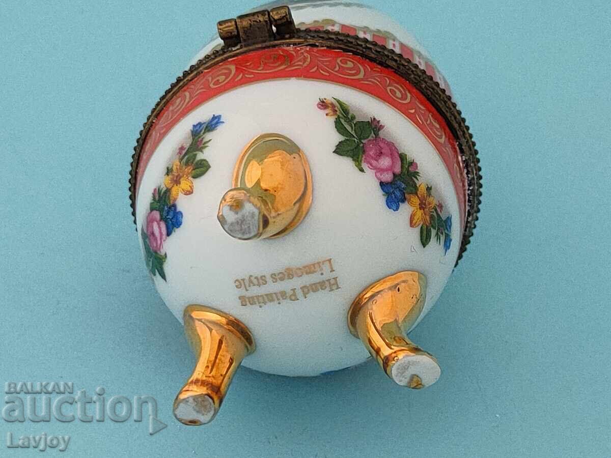 Porcelain egg Romantic scene Faberge type - 7 Porcelain egg Romantic scene Faberge type - 7