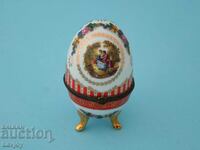 Porcelain egg Romantic scene Faberge type