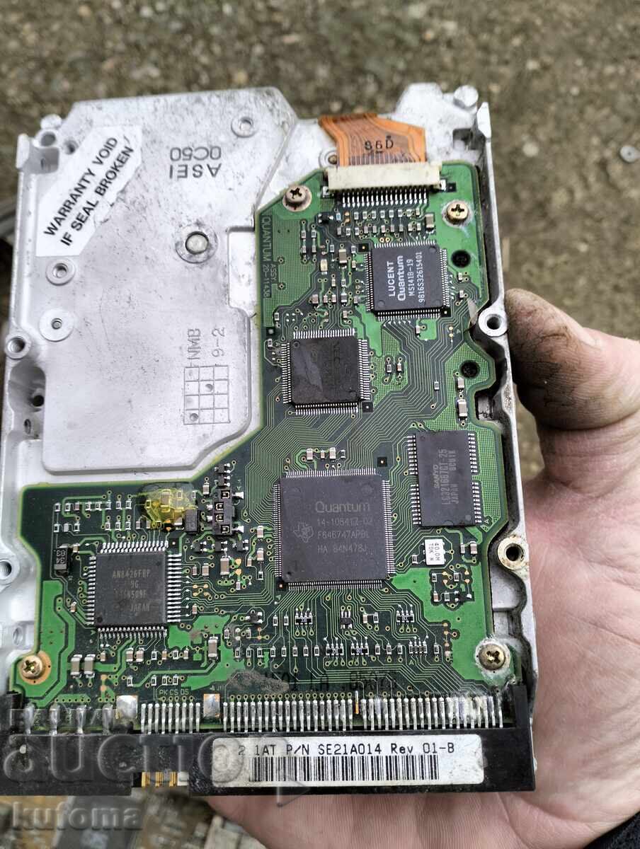 Old motherboard with hard drive - 7 Old motherboard with hard drive - 7