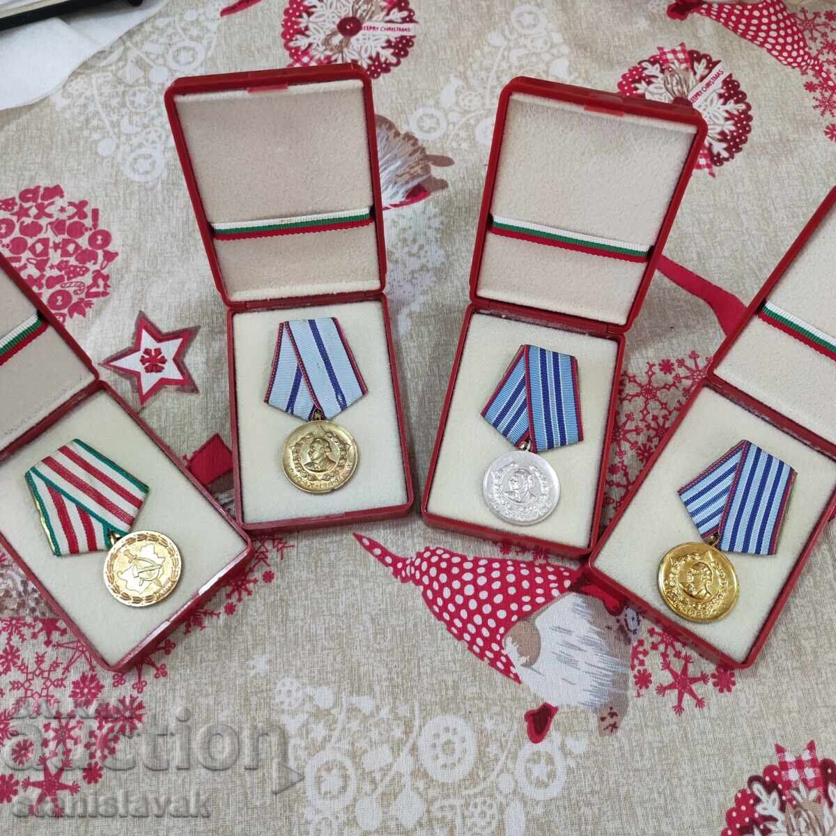 Set of KDS medals Set of KDS medals