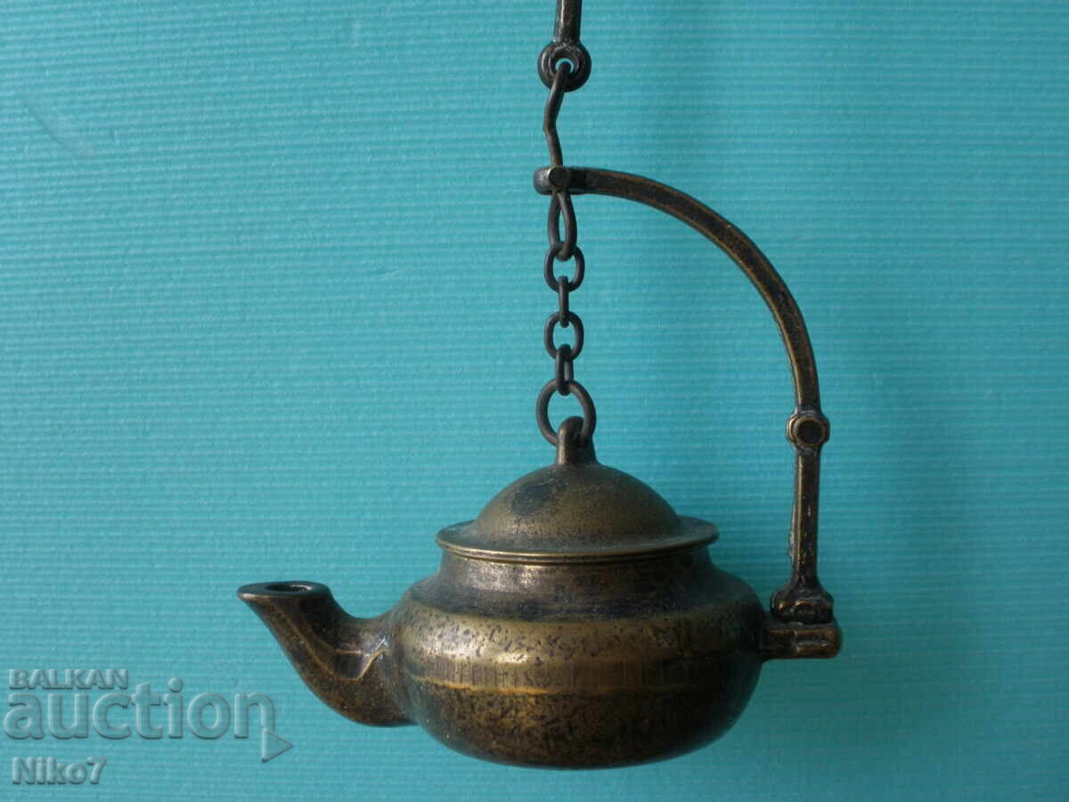 Old, massive, hanging, bronze lamp - antique style. with price 99.99 BGN | € 51.12 Old, massive, hanging, bronze lamp - antique style. with price 99.99 BGN | € 51.12