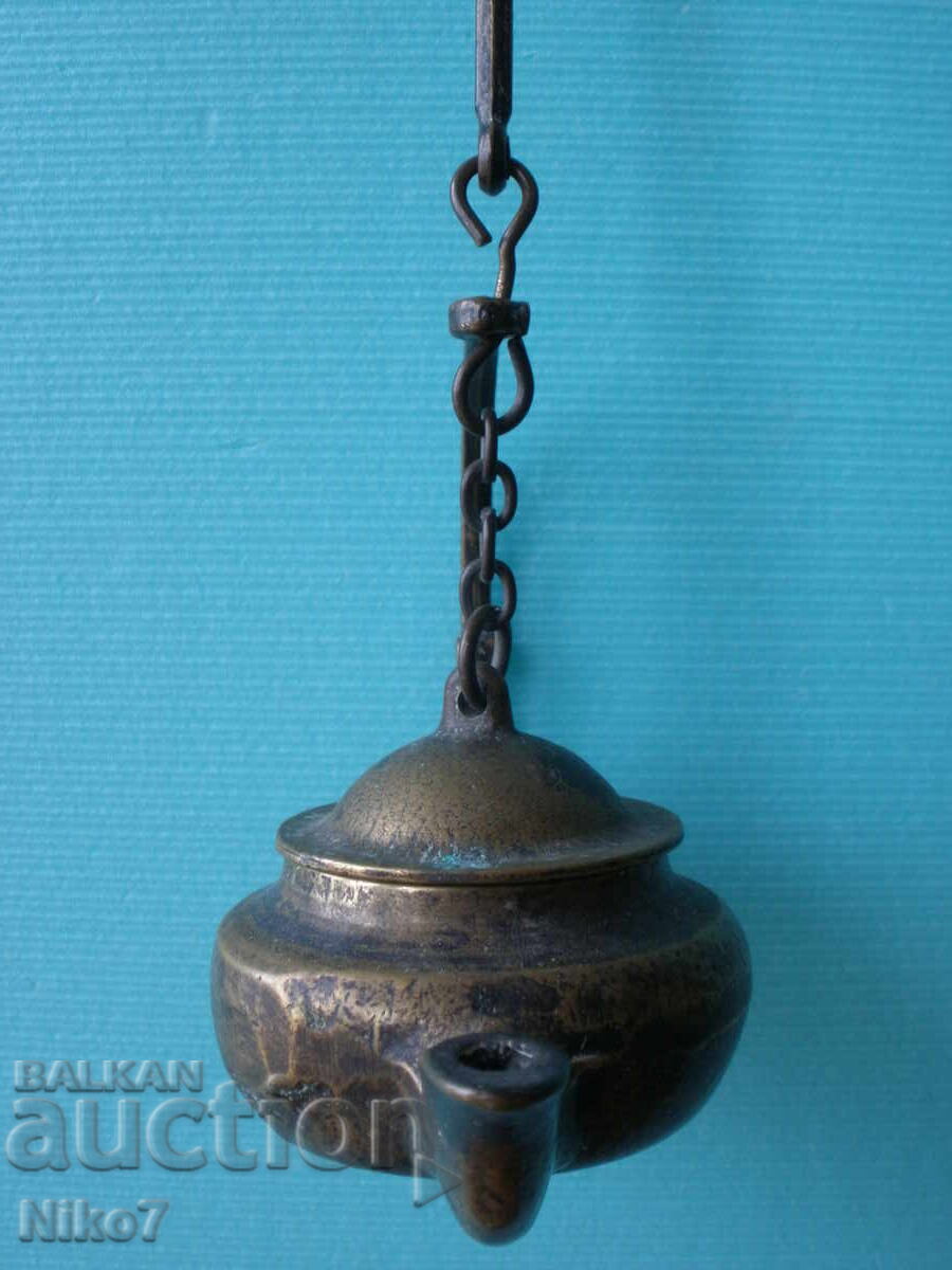 Auction Old, massive, hanging, bronze lamp - antique style. Auction Old, massive, hanging, bronze lamp - antique style.