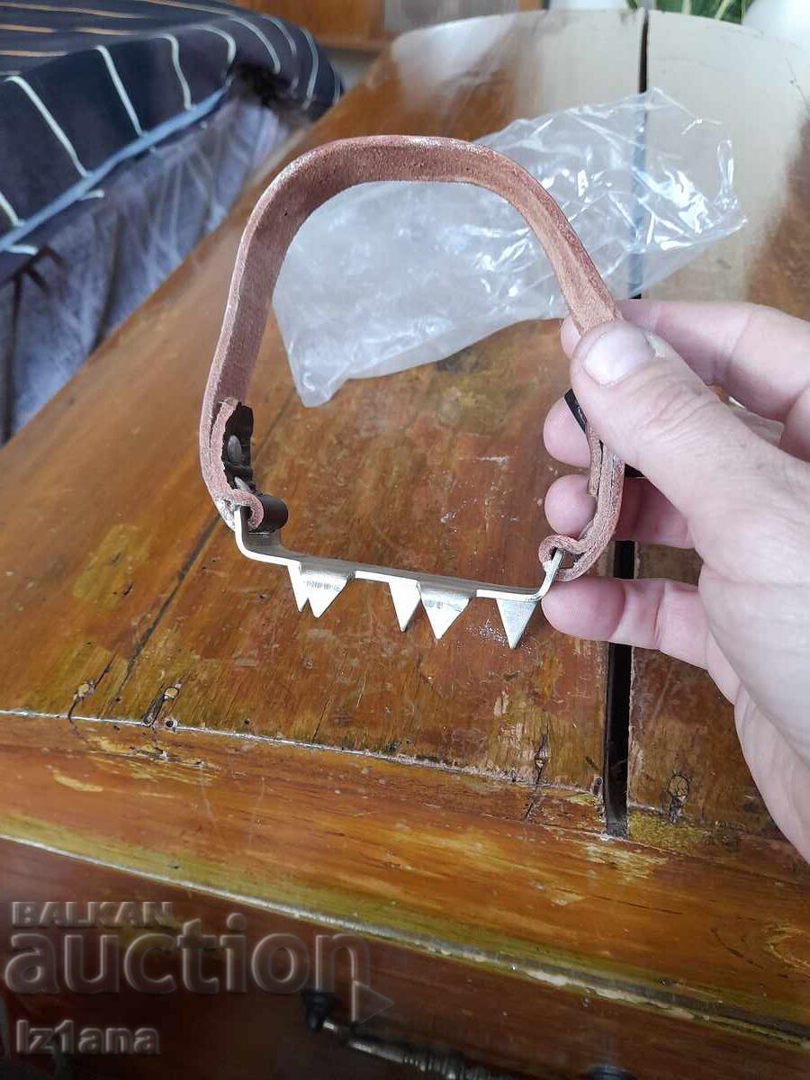 Δημοπρασία Παλιές γάτες