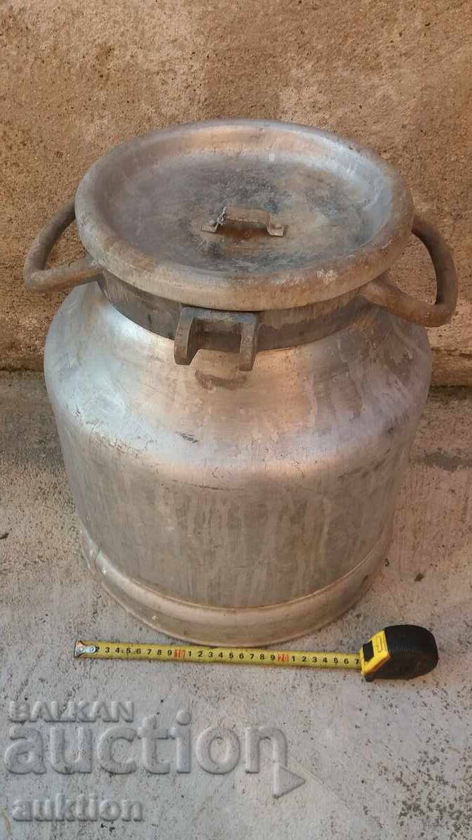 aluminum milk jug with lid 25 liters with price 39.99 BGN | € 20.45