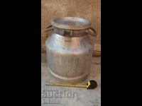 aluminum milk jug with lid 25 liters