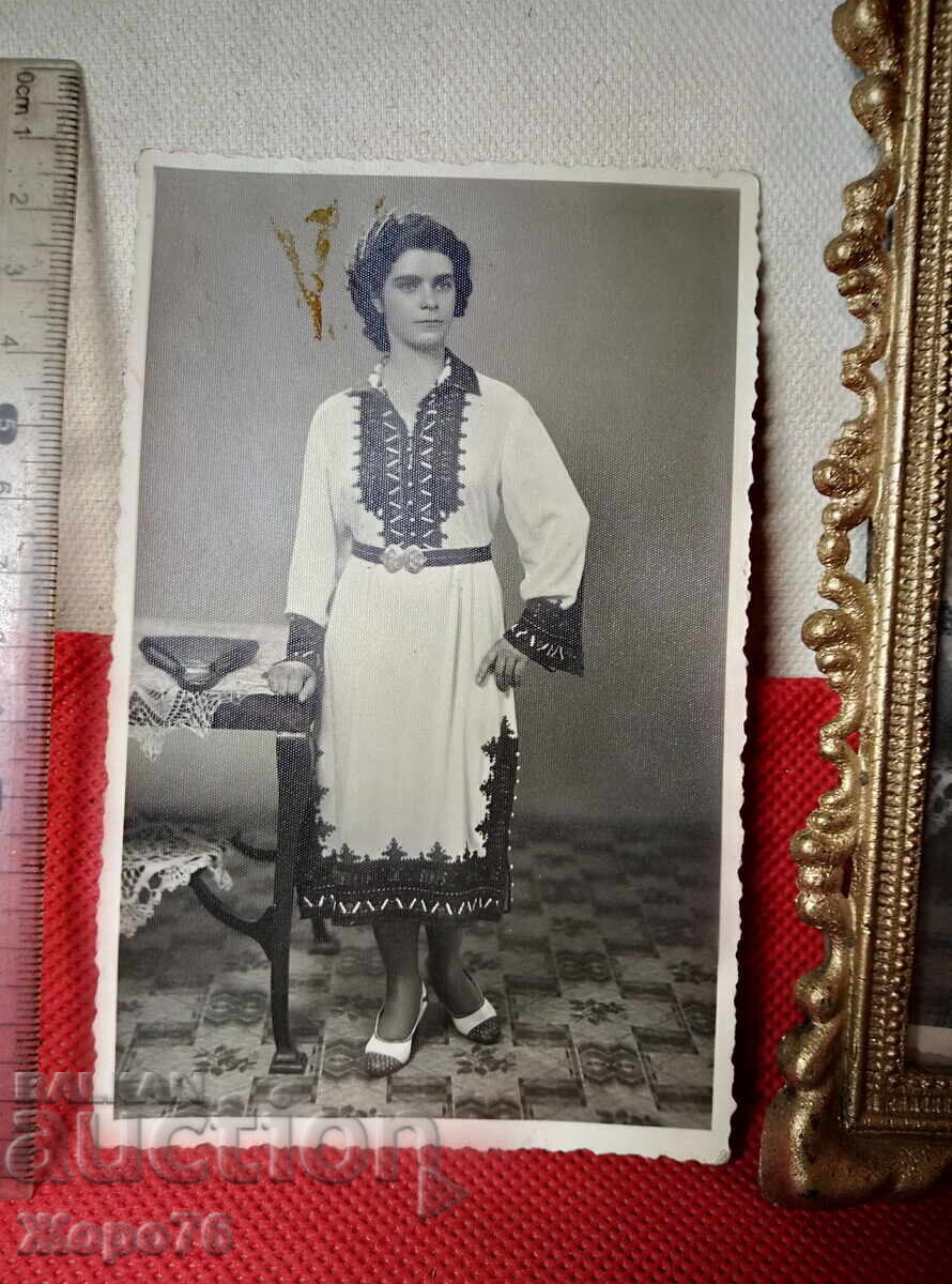 2 Παλιές ΦΩΤΟΓΡΑΦΙΕΣ ΒΟΥΛΓΑΡΑΣ με ΣΠΑΝΙΑ ΛΑΪΚΗ ΦΟΡΕΣΗ με ΠΑΦΤΙ - 7 2 Παλιές ΦΩΤΟΓΡΑΦΙΕΣ ΒΟΥΛΓΑΡΑΣ με ΣΠΑΝΙΑ ΛΑΪΚΗ ΦΟΡΕΣΗ με ΠΑΦΤΙ - 7