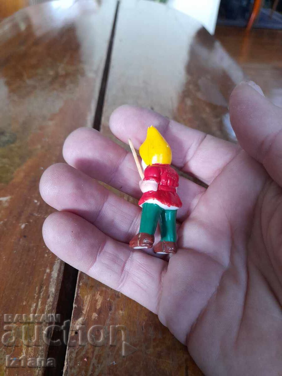 Delivery of Old toy, Dwarf figurine Delivery of Old toy, Dwarf figurine