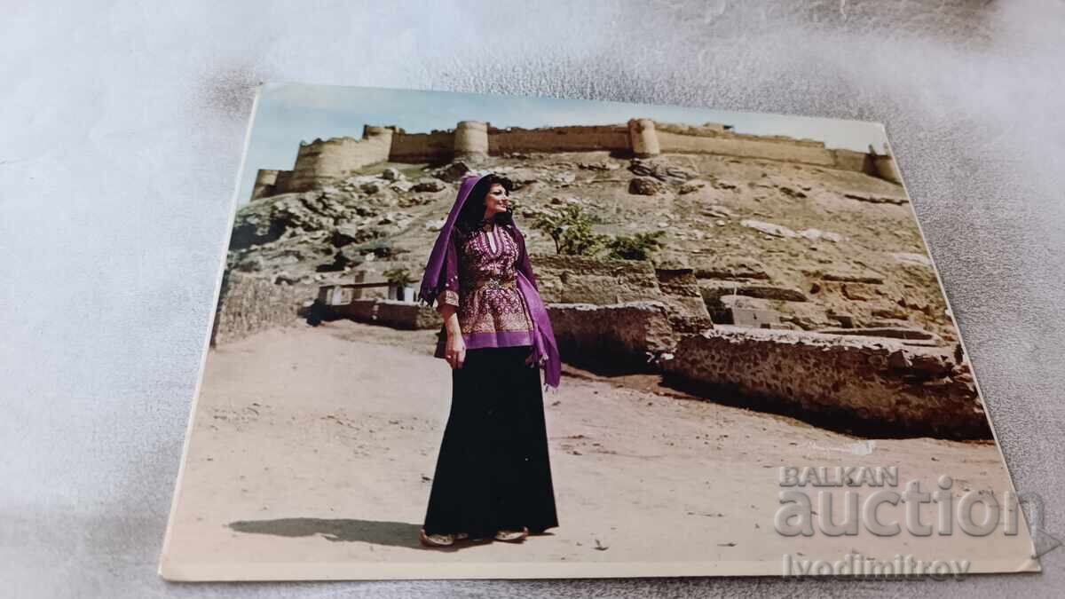 Καρτ ποστάλ Γυναίκα με αραβικά ρούχα Καρτ ποστάλ Γυναίκα με αραβικά ρούχα