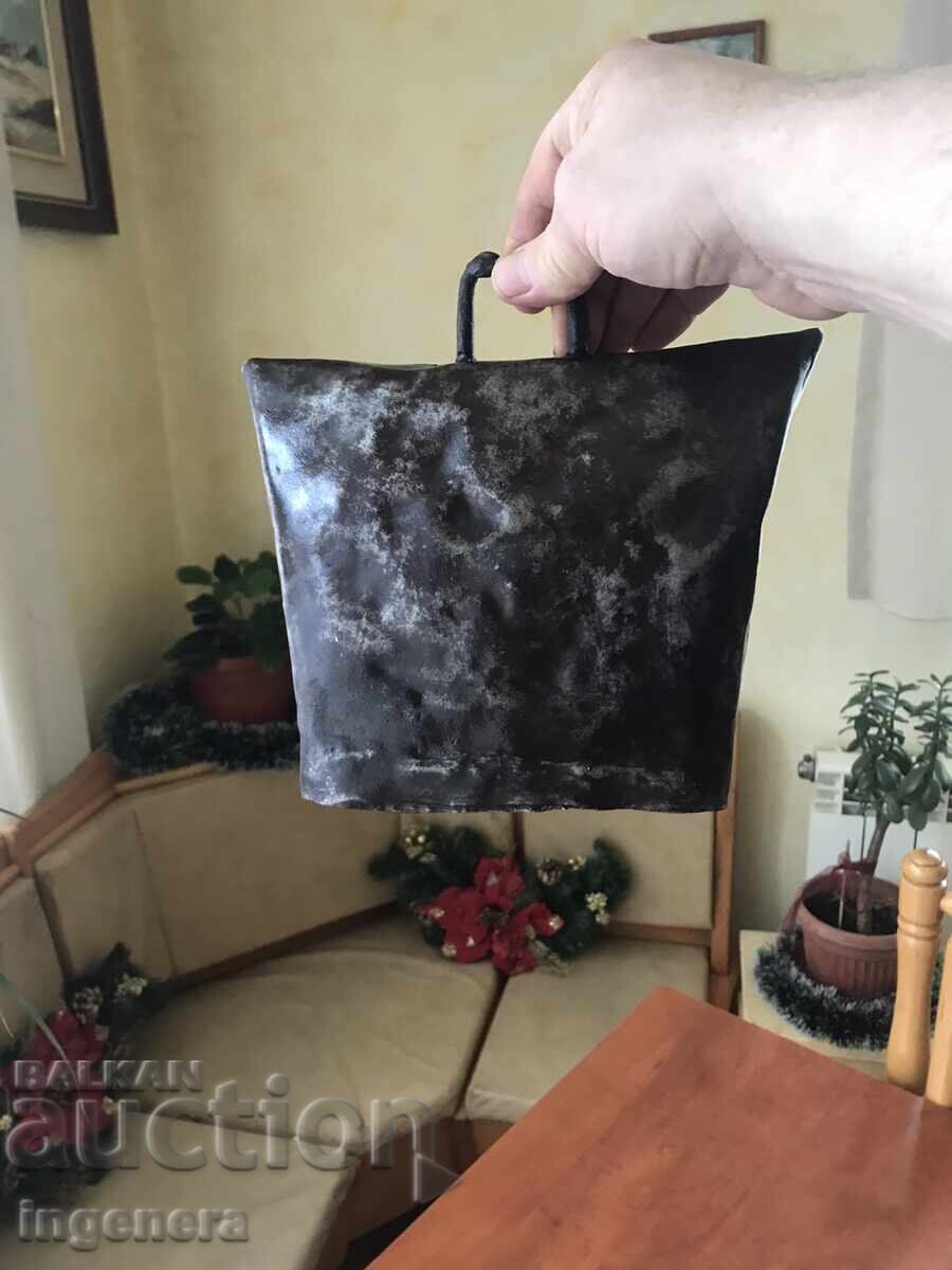 GUY CHAN THUMBELEK HUGE with price 72.00 BGN | € 36.81