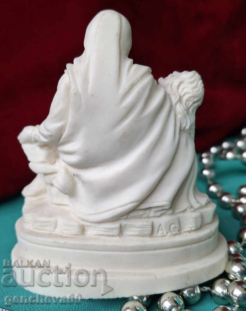 O replică mică a statuii Pieței - 5