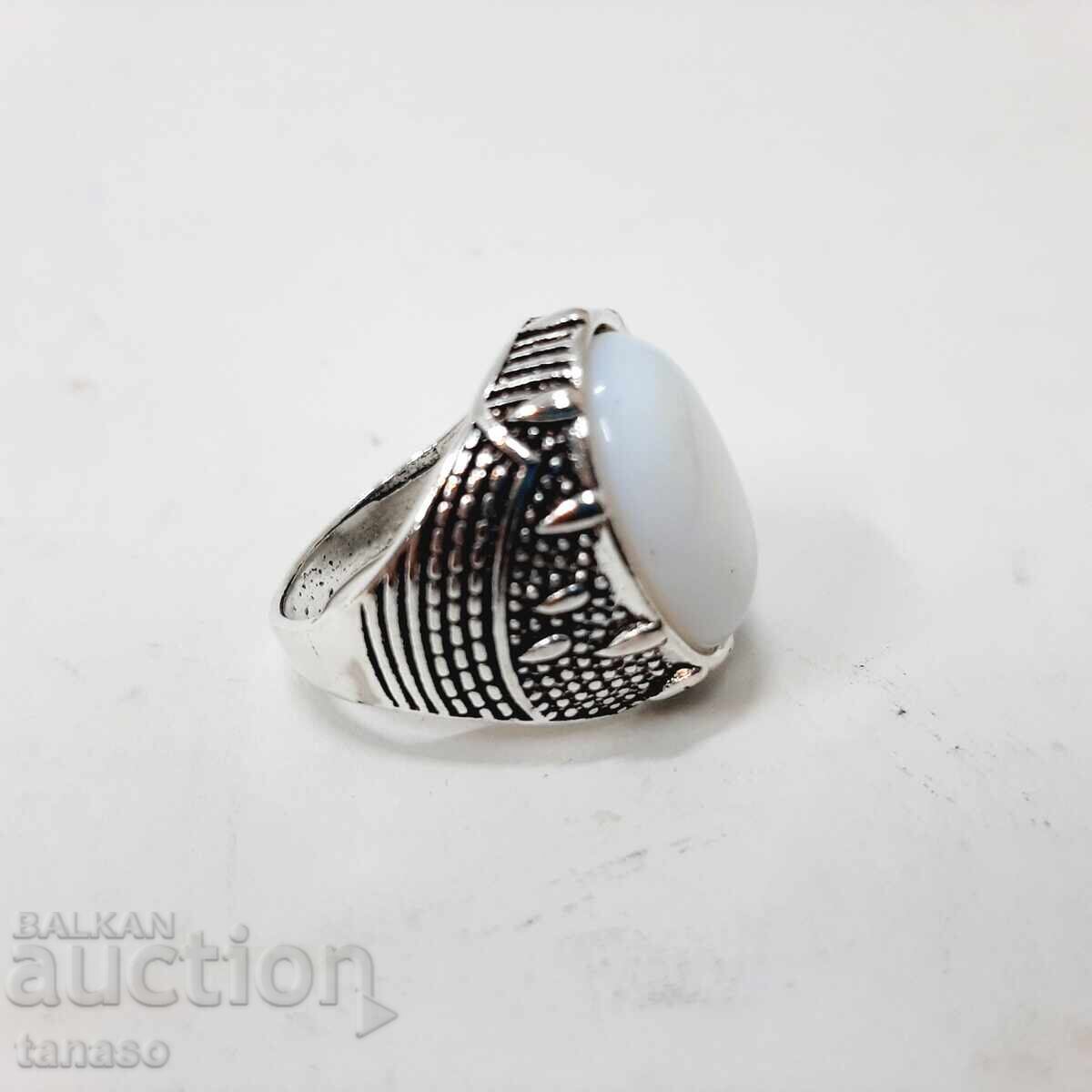 Auction Ring with milky opal Auction Ring with milky opal