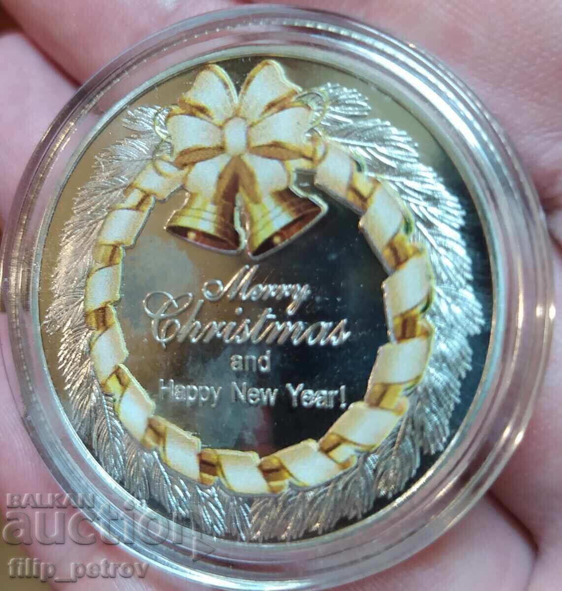 Delivery of Christmas - New Year plaque in a protective capsule. Delivery of Christmas - New Year plaque in a protective capsule.