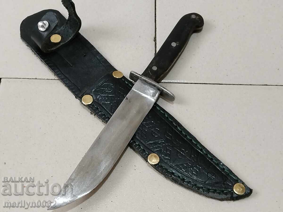 Auction Hunting knife with scabbard, carved buffalo horn Auction Hunting knife with scabbard, carved buffalo horn