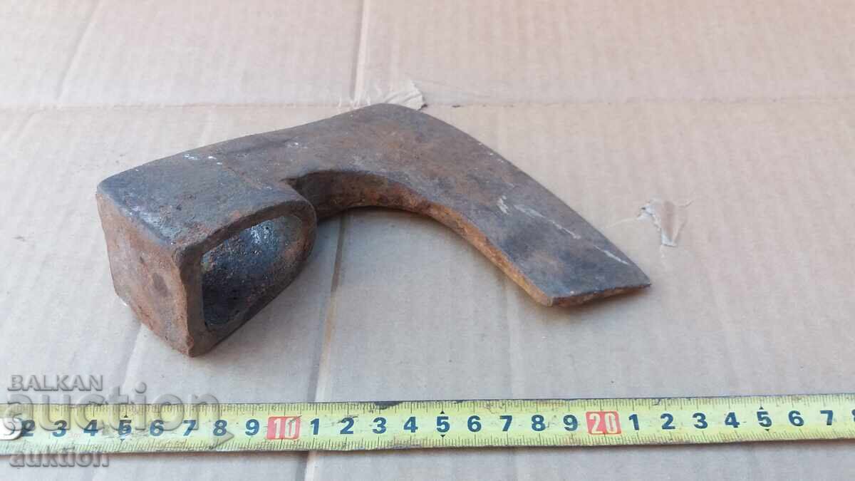 OLD MASSIVE AXE SOC. with price 9.99 BGN | € 5.11 OLD MASSIVE AXE SOC. with price 9.99 BGN | € 5.11