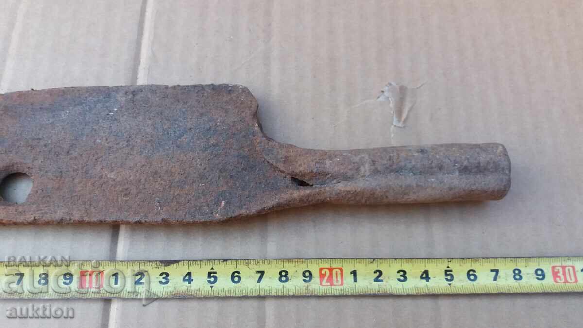 MASSIVE FORGED RENAISSANCE SATCHER WITH MARKING - 5 MASSIVE FORGED RENAISSANCE SATCHER WITH MARKING - 5