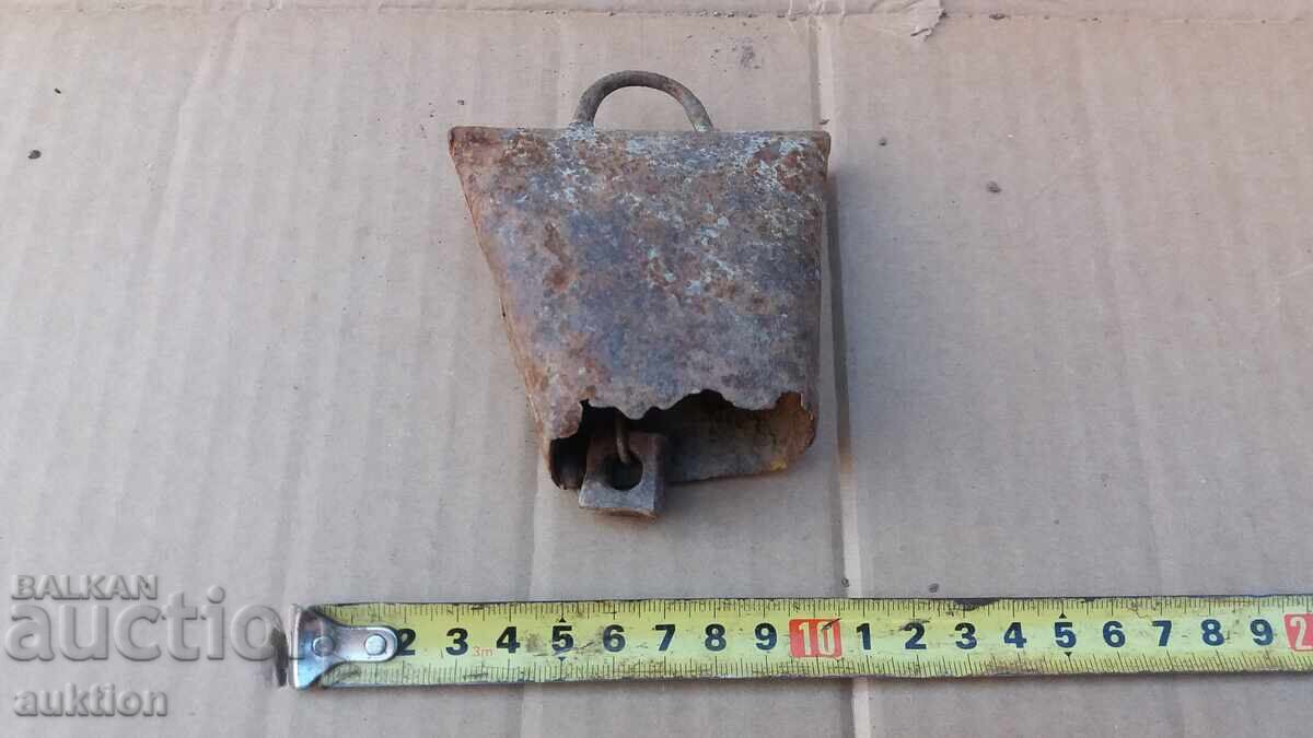 OLD GIRL with price 9.99 BGN | € 5.11 OLD GIRL with price 9.99 BGN | € 5.11