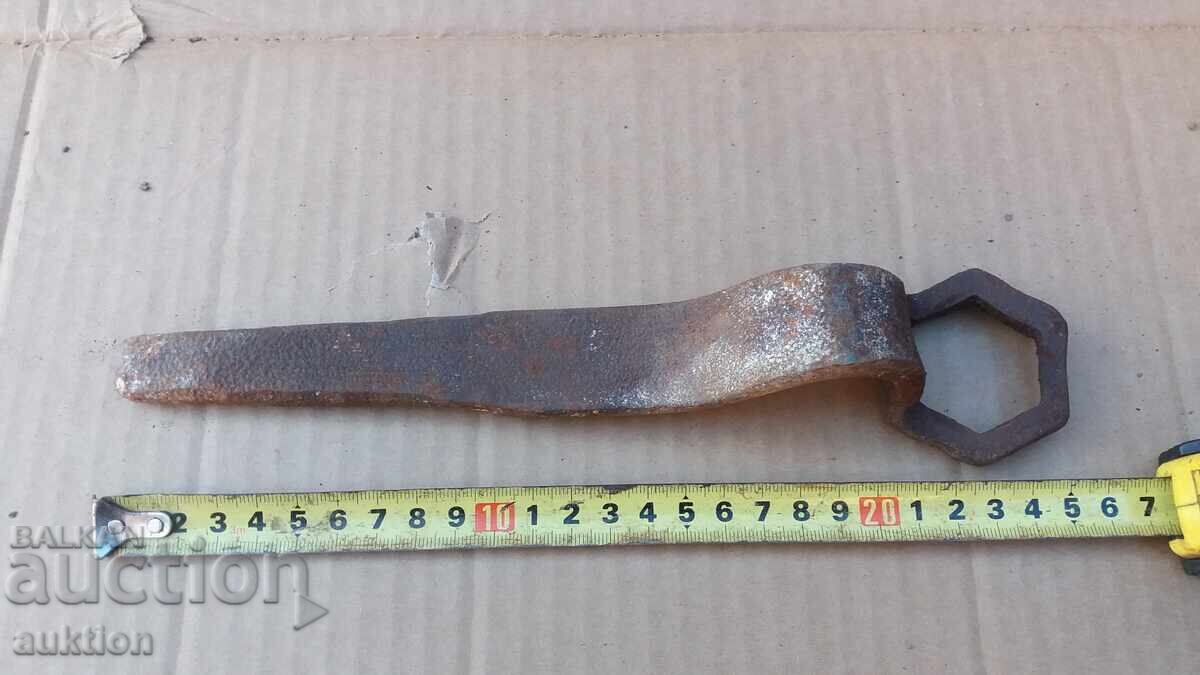 Auction FORGED CHRISTMAS KEY FROM A WAGON Auction FORGED CHRISTMAS KEY FROM A WAGON