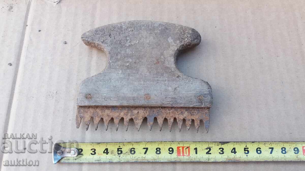 ΠΑΛΙΑ ΧΤΕΝΑ ΑΛΟΓΟΥ με τιμή 2.99 BGN | € 1.53 ΠΑΛΙΑ ΧΤΕΝΑ ΑΛΟΓΟΥ με τιμή 2.99 BGN | € 1.53