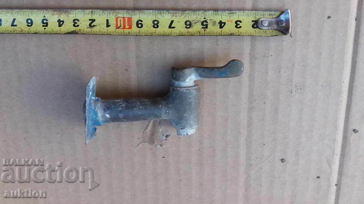 OLD BRONZE CANDLE, HANDLE - 6 OLD BRONZE CANDLE, HANDLE - 6