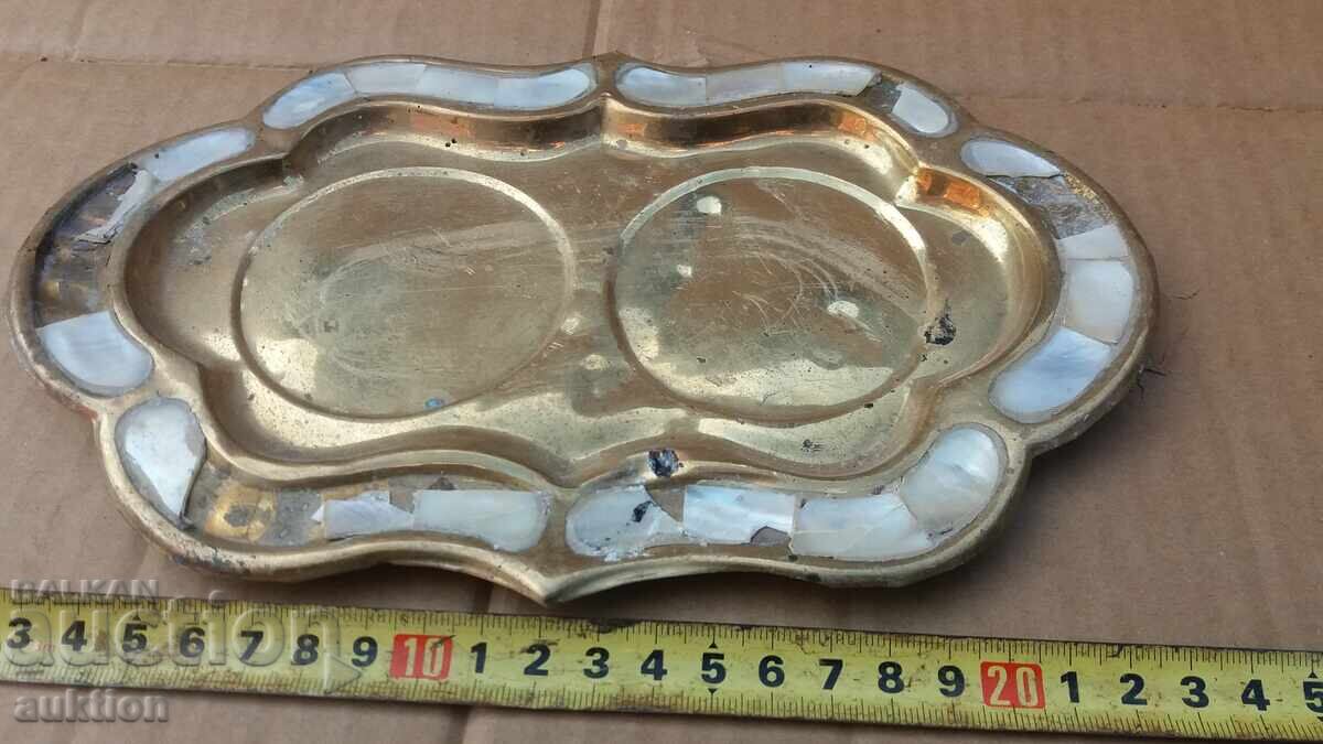 Παράδοση ΠΑΛΙΑ ΧΑΛΚΙΝΗ ΠΛΑΚΑΤΑ ΜΕ ΜΑΡΓΑΡΙΤΑΡΙ Παράδοση ΠΑΛΙΑ ΧΑΛΚΙΝΗ ΠΛΑΚΑΤΑ ΜΕ ΜΑΡΓΑΡΙΤΑΡΙ