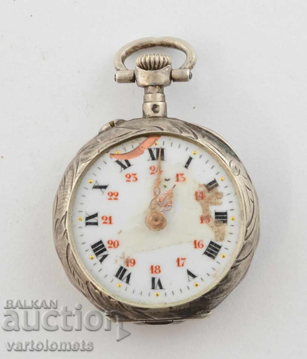 Ceas de buzunar argintiu antic - nu funcționează Ceas de buzunar argintiu antic - nu funcționează