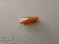 Broșă din chihlimbar rusesc placată cu aur vechi