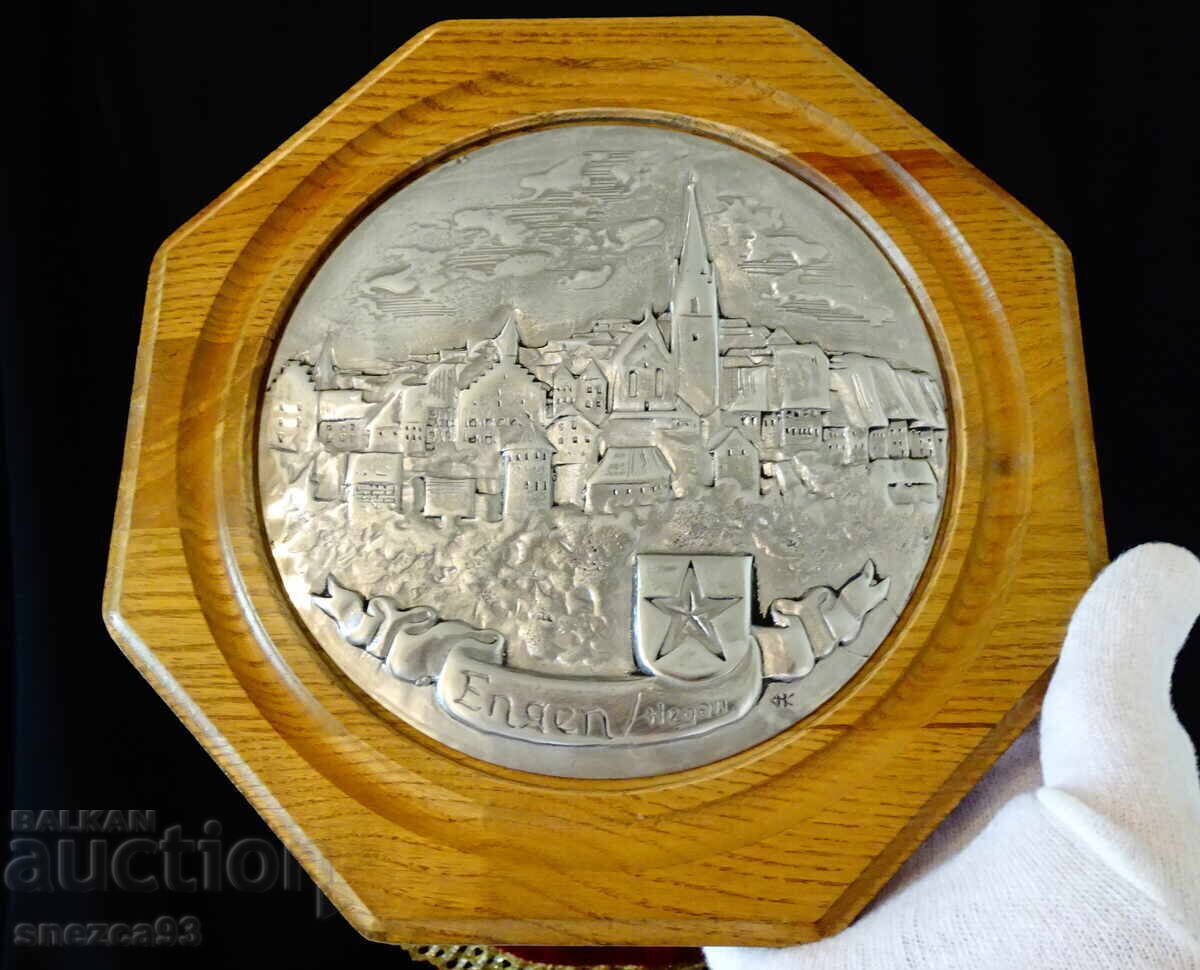 Auction Kalayeno painting with a view from Engen, signed by the author Auction Kalayeno painting with a view from Engen, signed by the author