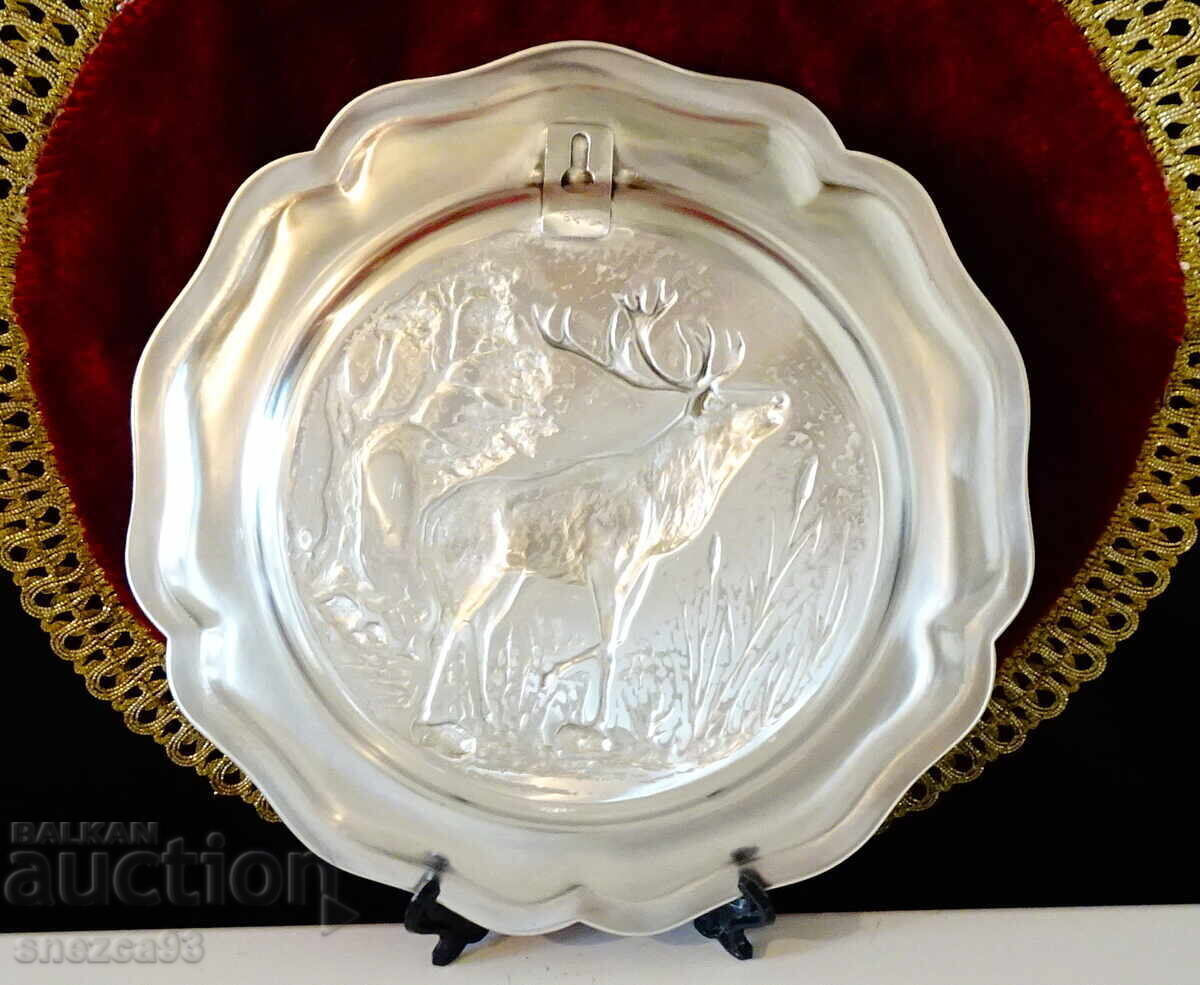 Доставка на Пано от калай с Елен,гора,лов. Доставка на Пано от калай с Елен,гора,лов.