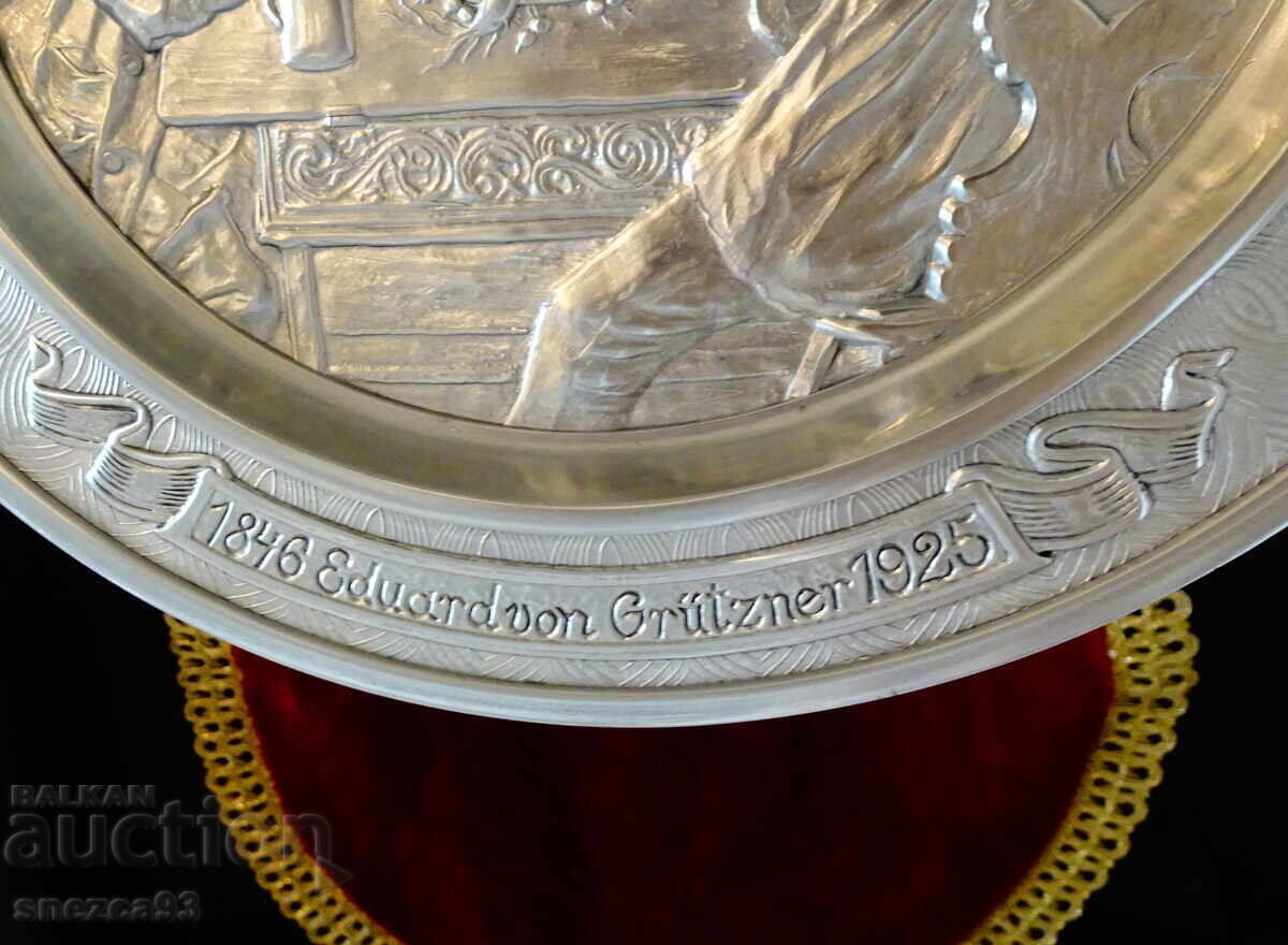 Auction  Pewter panel, painting Fröhliche Stammtischrunde by Grützner