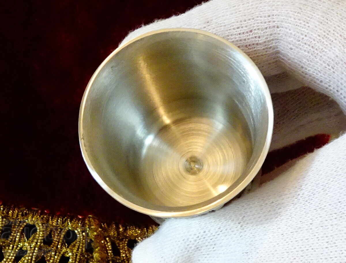 Delivery of Pewter bowl with hunting scene, Dionysus, Renaissance Delivery of Pewter bowl with hunting scene, Dionysus, Renaissance