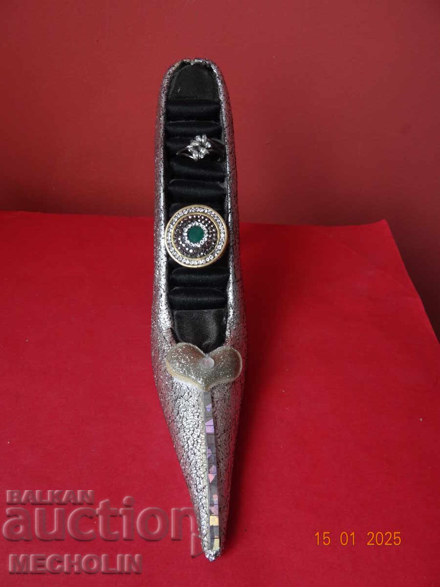 ΠΑΛΑΙΟ ΣΥΛΛΕΚΤΙΚΟ ΣΤΑΝΤΡΟ ΚΟΣΜΗΜΑΤΩΝ με τιμή 25.00 BGN | € 12.78 ΠΑΛΑΙΟ ΣΥΛΛΕΚΤΙΚΟ ΣΤΑΝΤΡΟ ΚΟΣΜΗΜΑΤΩΝ με τιμή 25.00 BGN | € 12.78