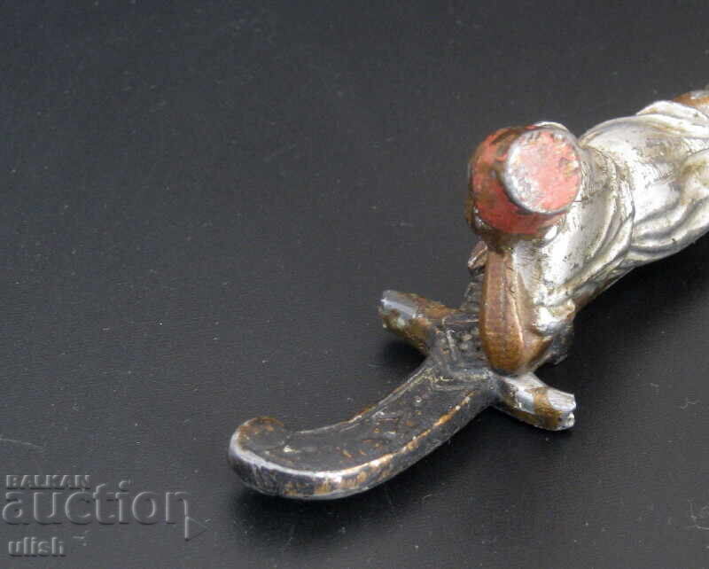 Delivery of Antique figurine Muslim child tin tsam sword Delivery of Antique figurine Muslim child tin tsam sword
